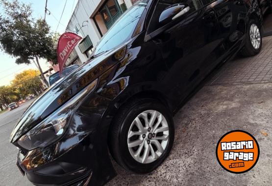 Autos - Fiat Cronos Pack Conectividad 2021 Nafta 98000Km - En Venta
