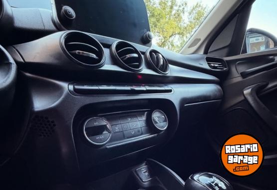 Autos - Fiat Cronos Pack Conectividad 2021 Nafta 98000Km - En Venta