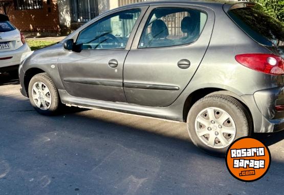 Autos - Peugeot 207 compact 2009 Nafta 188000Km - En Venta