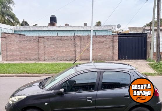 Autos - Peugeot 207 compact 2009 Nafta 188000Km - En Venta