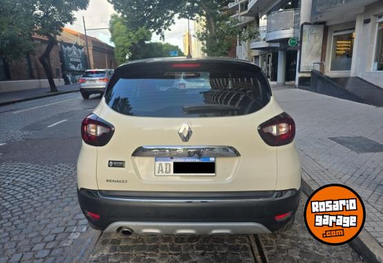Autos - Renault Captur 2019 Nafta 110000Km - En Venta