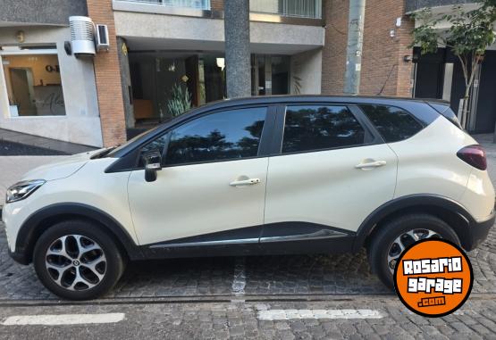Autos - Renault Captur 2019 Nafta 110000Km - En Venta
