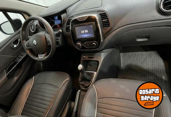 Autos - Renault Captur 2019 Nafta 110000Km - En Venta