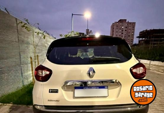 Autos - Renault Captur 2019 Nafta 110000Km - En Venta