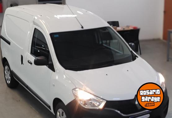 Utilitarios - Renault KANGOO 1.6 NAFTA 2024 Nafta 60000Km - En Venta
