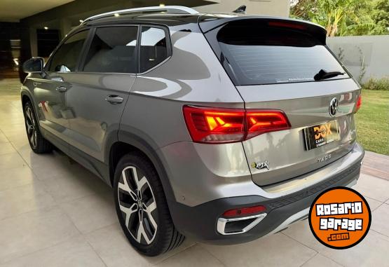 Camionetas - Volkswagen Taos Highline 2025 Nafta 10000Km - En Venta