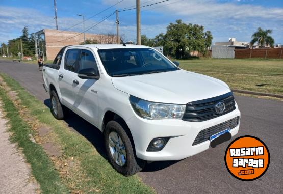 Camionetas - Toyota Hilux DX 2.4 4X4 2019 Diesel 200000Km - En Venta