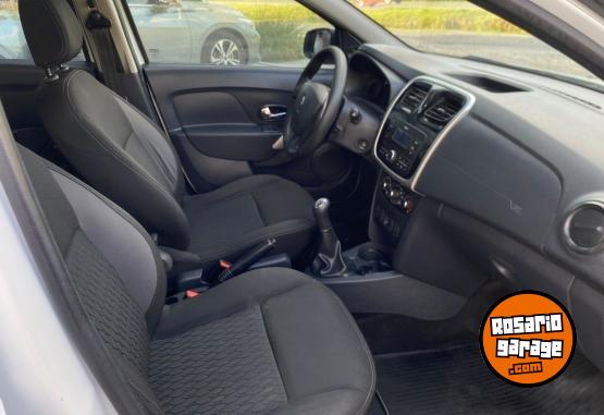 Autos - Renault Sandero 2019 GNC 150000Km - En Venta