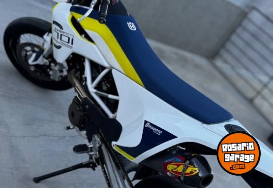 Motos - Husqvarna 701 supermoto 2018 Nafta 13500Km - En Venta