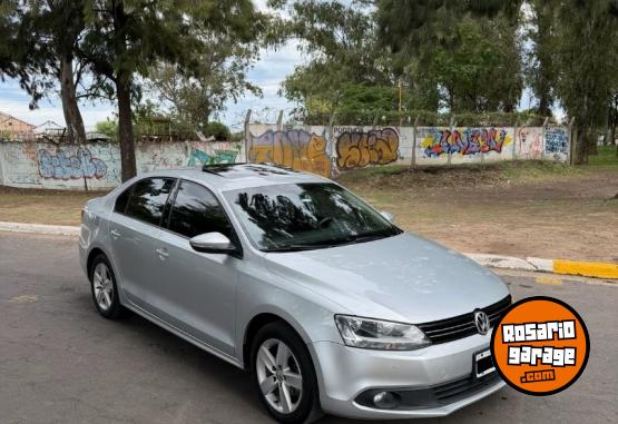 Autos - Volkswagen Vento luxury 2012 Nafta 140000Km - En Venta