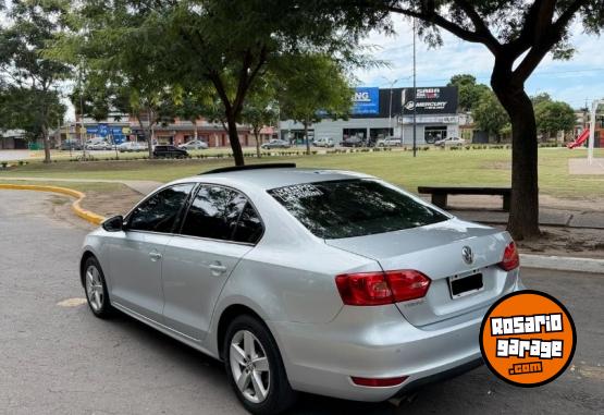 Autos - Volkswagen Vento luxury 2012 Nafta 140000Km - En Venta