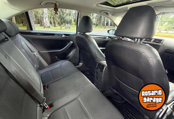 Autos - Volkswagen Vento luxury 2012 Nafta 140000Km - En Venta