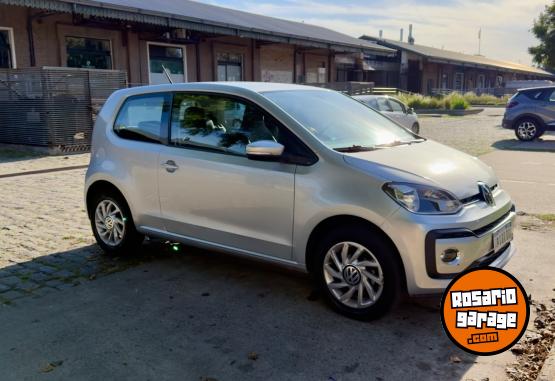 Autos - Volkswagen Up high 2017 Nafta 66000Km - En Venta