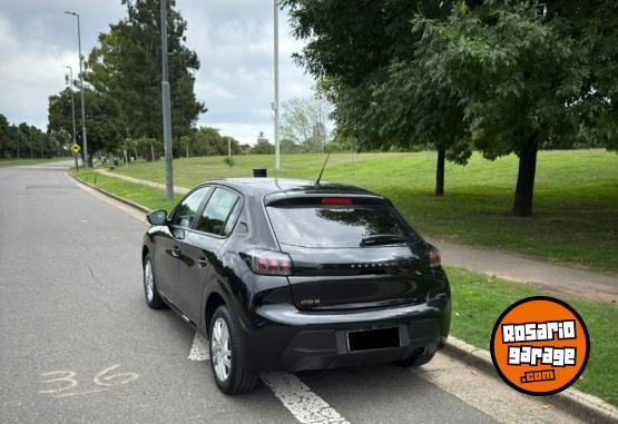 Autos - Peugeot 208 2023 Nafta 26400Km - En Venta
