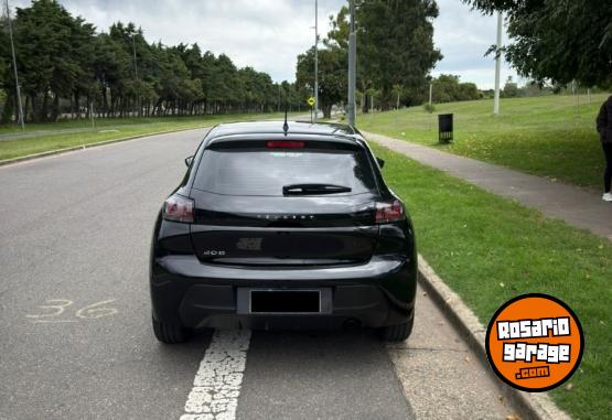 Autos - Peugeot 208 2023 Nafta 26400Km - En Venta