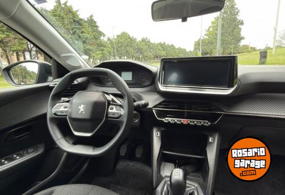 Autos - Peugeot 208 2023 Nafta 26400Km - En Venta