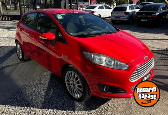Autos - Ford Fiesta 1.6 se 5 p 2015 Nafta 710000Km - En Venta