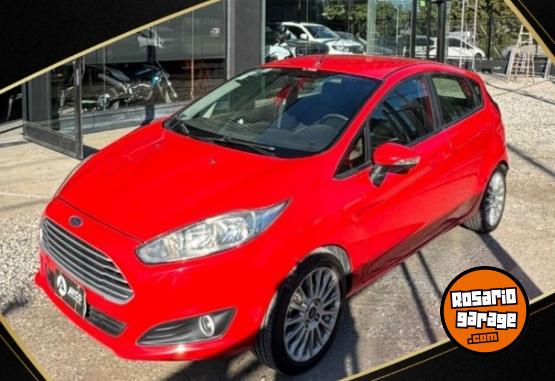 Autos - Ford Fiesta 1.6 se 5 p 2015 Nafta 710000Km - En Venta