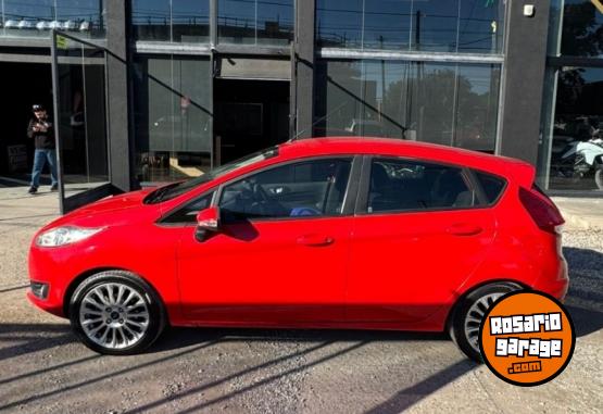 Autos - Ford Fiesta 1.6 se 5 p 2015 Nafta 710000Km - En Venta
