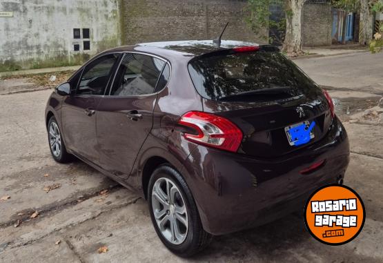 Autos - Peugeot 208 felline 2014 Nafta 80000Km - En Venta