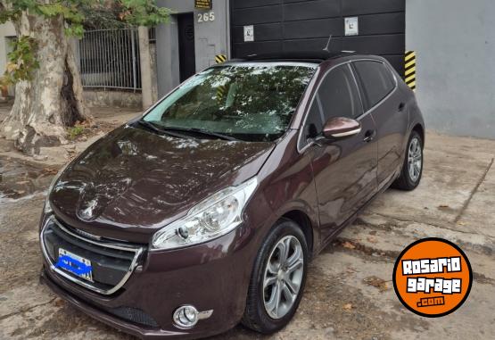 Autos - Peugeot 208 felline 2014 Nafta 80000Km - En Venta