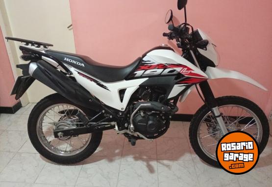 Motos - Honda XR 2024 Nafta 2500Km - En Venta