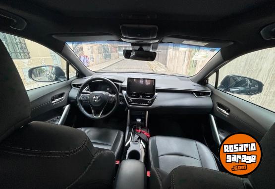 Autos - Toyota corolla cross 2023 Nafta 18400Km - En Venta