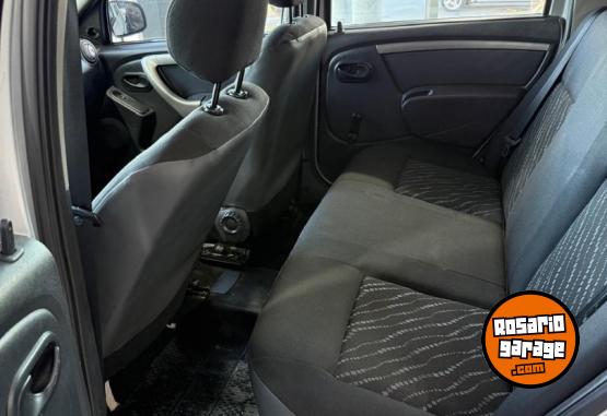 Autos - Renault Logan 2013 Nafta 136000Km - En Venta