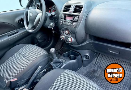 Autos - Nissan March 1.6 PURE DRIVE 2017 Nafta 80000Km - En Venta