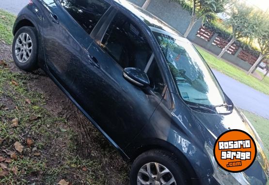 Autos - Peugeot Allure 1.6 2015 Nafta 132200Km - En Venta