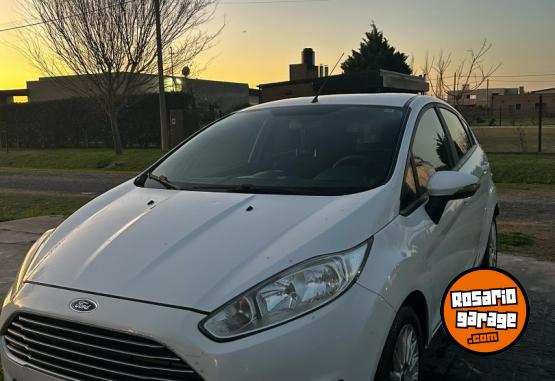 Autos - Ford 2016 SE 2016 Nafta 77000Km - En Venta