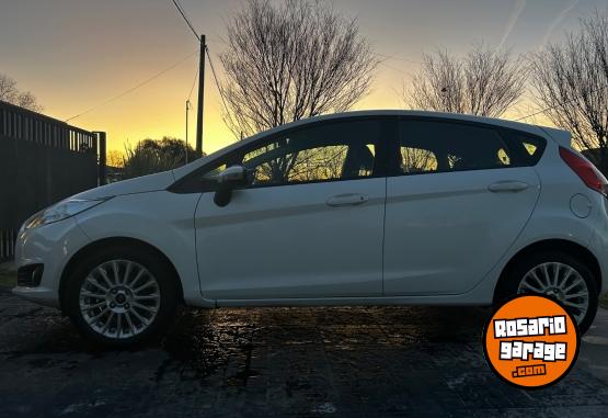 Autos - Ford 2016 SE 2016 Nafta 77000Km - En Venta