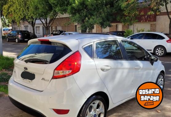 Autos - Ford Fiesta titanium kinetic 2011 Nafta 117000Km - En Venta