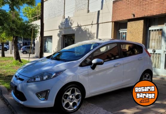 Autos - Ford Fiesta titanium kinetic 2011 Nafta 117000Km - En Venta