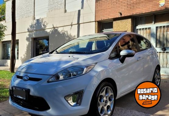 Autos - Ford Fiesta titanium kinetic 2011 Nafta 117000Km - En Venta