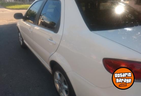 Autos - Fiat EL 1.4 2017 Nafta 95000Km - En Venta