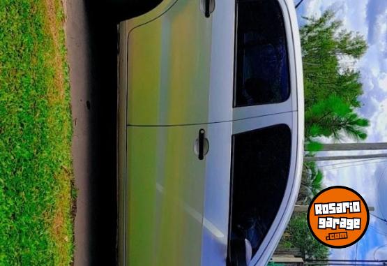 Autos - Volkswagen Voyage 1.6 2013 GNC 251000Km - En Venta