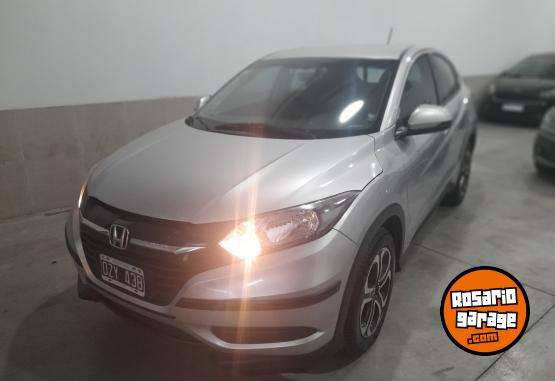 Autos - Honda Hrv 2015 Nafta 92000Km - En Venta