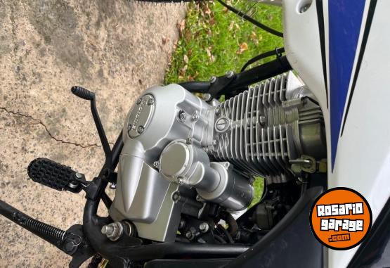 Motos - Motomel Skua 150 2023 Nafta 24300Km - En Venta