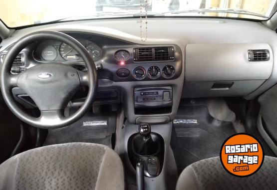 Autos - Ford Escort 2001 Diesel 350000Km - En Venta