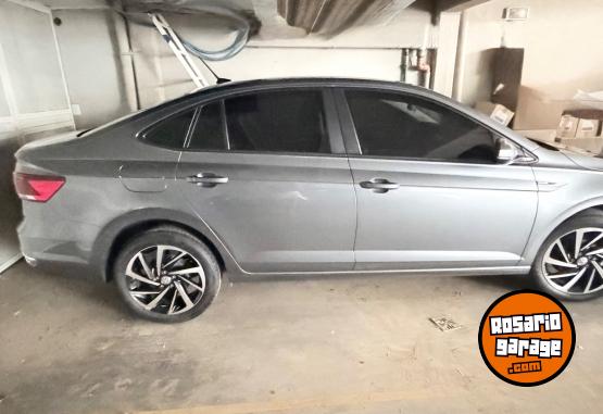 Autos - Volkswagen Virtus highline 2022 Nafta 60000Km - En Venta