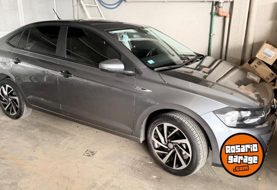 Autos - Volkswagen Virtus highline 2022 Nafta 60000Km - En Venta