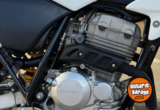 Motos - Honda Tornado 250 2014 Nafta 24000Km - En Venta