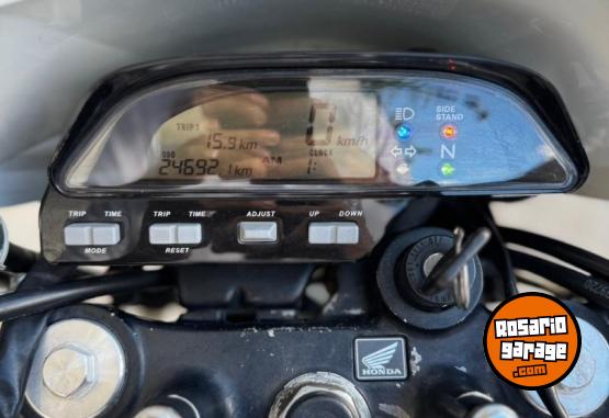 Motos - Honda Tornado 250 2014 Nafta 24000Km - En Venta