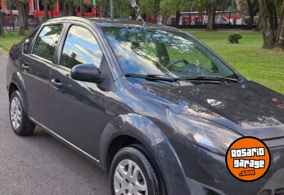 Autos - Ford Fiesta ambiente l�nea nue 2012 Nafta 110000Km - En Venta