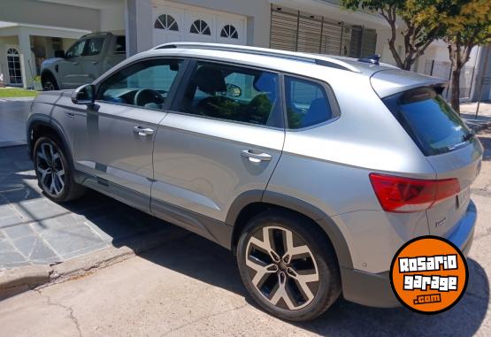 Autos - Volkswagen Taos highline 2024 Nafta 21000Km - En Venta