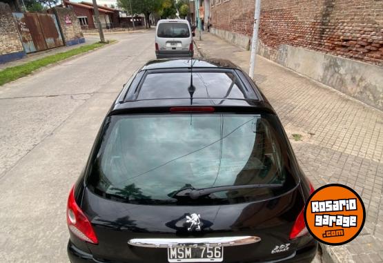 Autos - Peugeot 207 Compacto Feline 2013 GNC 185000Km - En Venta