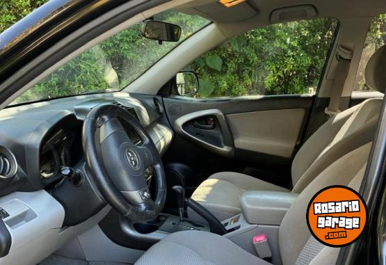 Camionetas - Toyota RAV4 4x2 5 P  FULL L/08 2011 Nafta 280000Km - En Venta