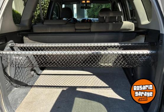 Camionetas - Toyota RAV4 4x2 5 P  FULL L/08 2011 Nafta 280000Km - En Venta