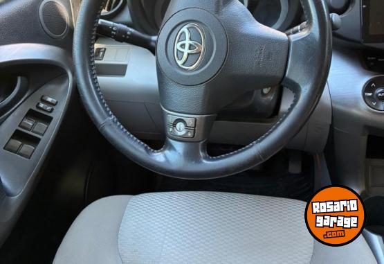 Camionetas - Toyota RAV4 4x2 5 P  FULL L/08 2011 Nafta 280000Km - En Venta